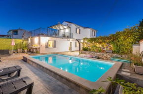 Holiday home Dioniza